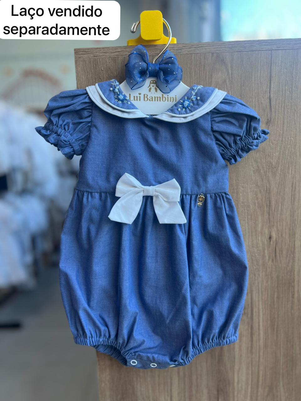 ROMPER PIMPÃO MANGA CURTA LAÇO BORDADO FLOR PÉROLAS CLÁSSICO MENINA LUI BAMBINI - AZUL