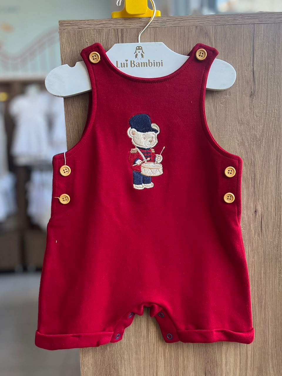 vitrinecor:Vermelho:019f953b-5789-7282-893e-cf2608753dfc.jpg