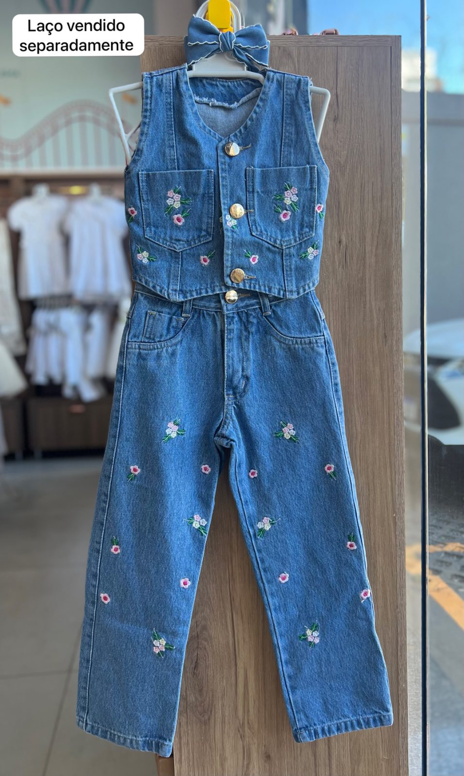 lbcor:JEANS:019fa673-9b26-7a51-ac5f-1a5c6524d4a9.jpg