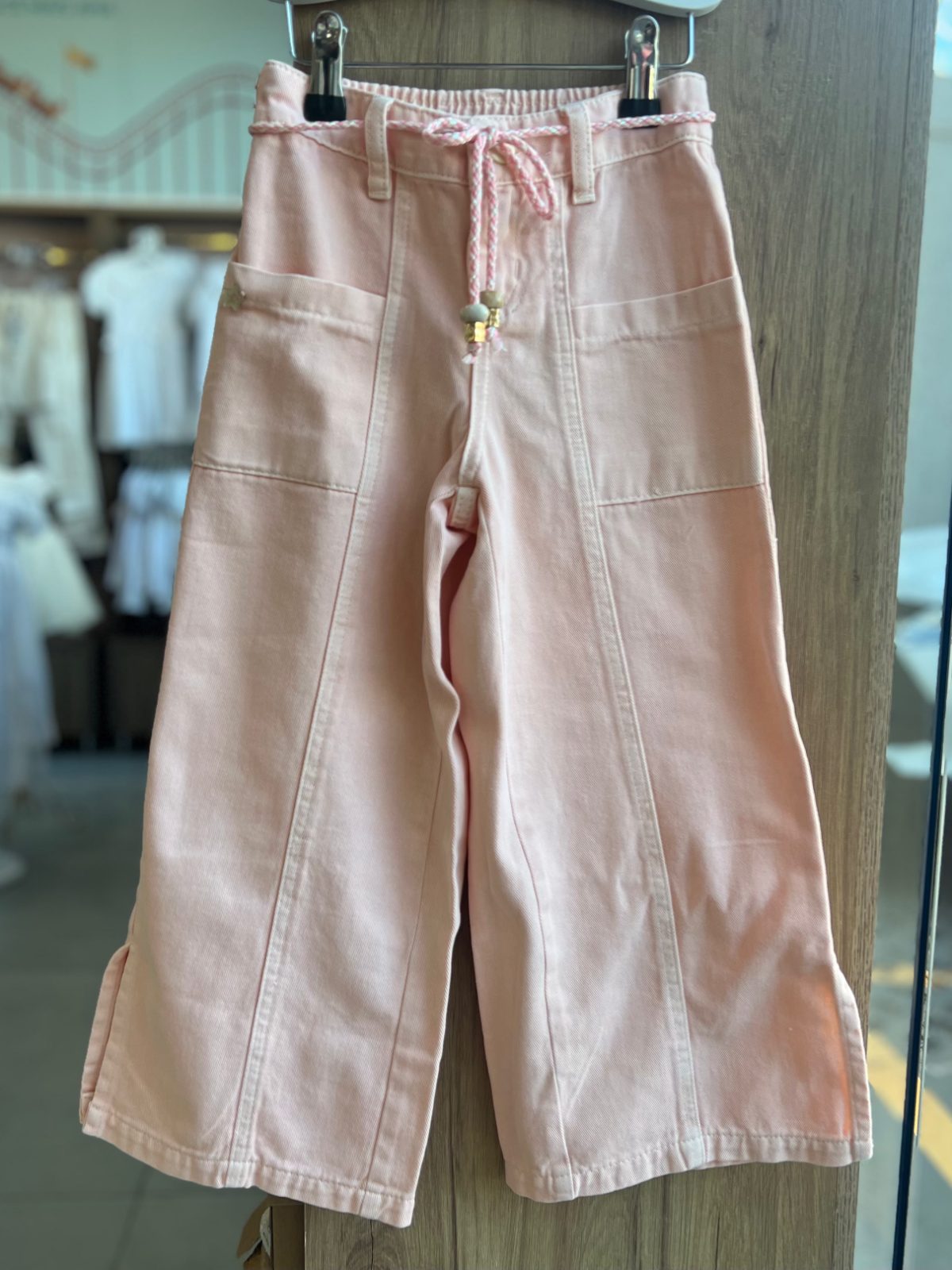 vitrinecor:ROSA CLARO:019fa676-57f0-7351-b2d9-e64e251e7b25.jpg