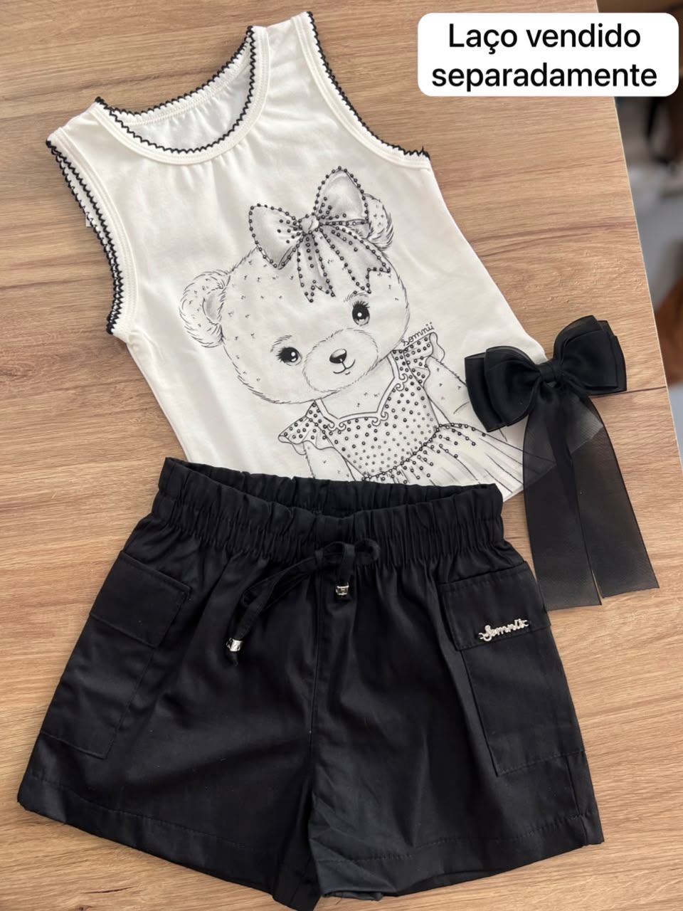 lbcor:CREME/PRETO:019fc32f-0911-7ae2-88bb-3be45f9f363b.jpg