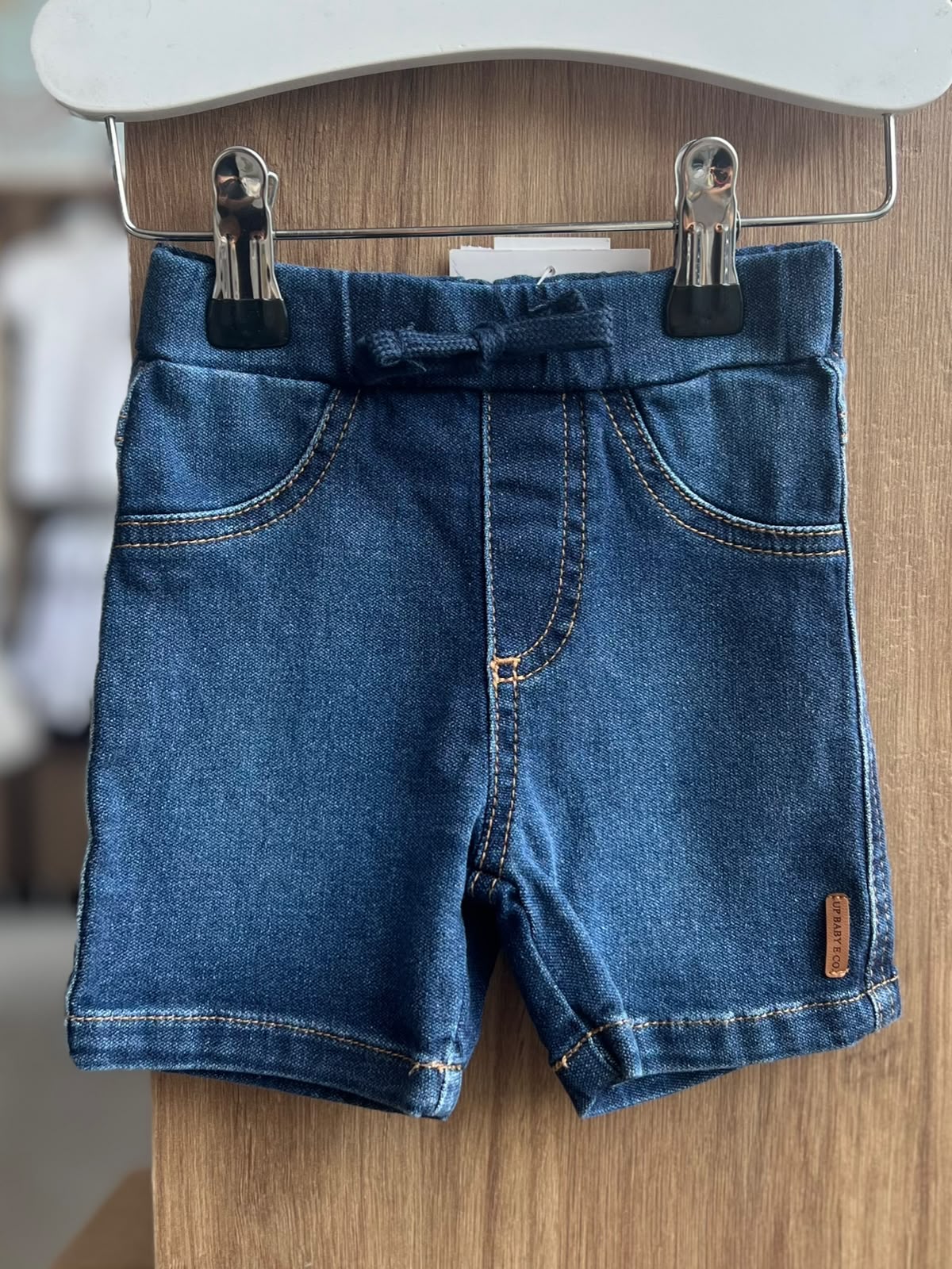 lbcor:JEANS:019fc954-beda-7111-974b-209299ccc305.jpg