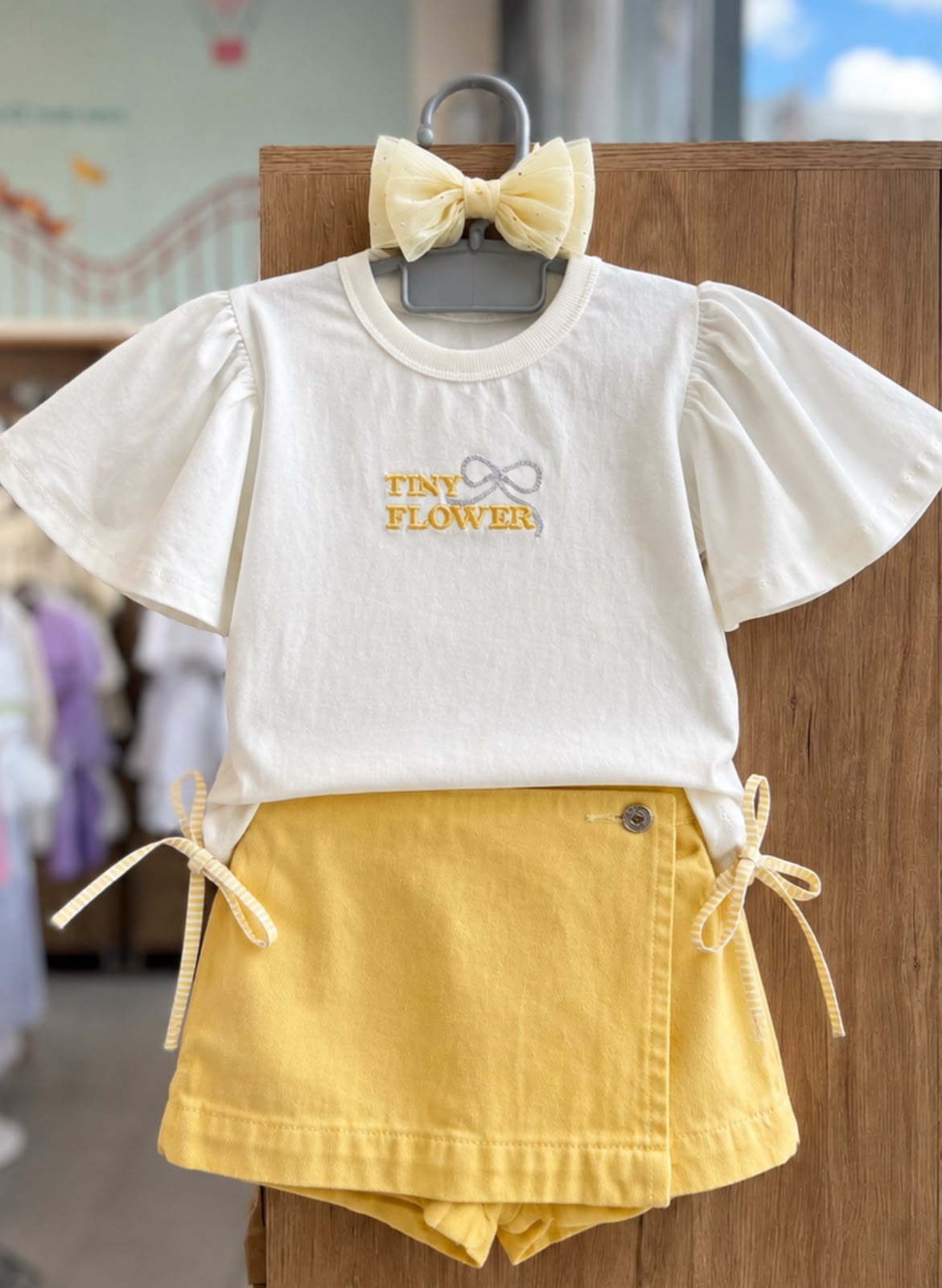 lbcor:Amarelo:019feb7d-d628-72c2-859a-f91f31c635bc.jpg