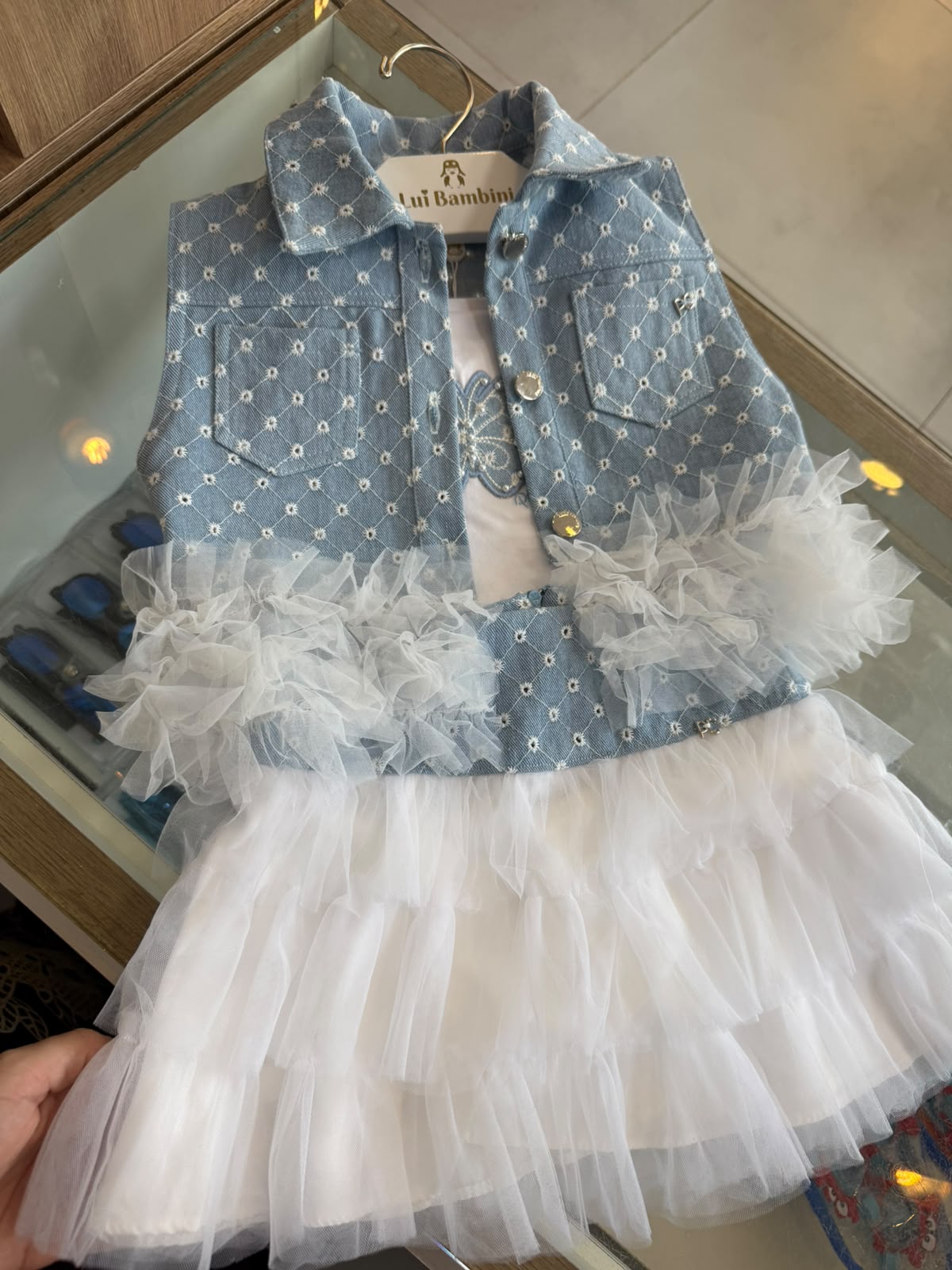 lbcor:BRANCO/JEANS:019ff1da-3cd4-75d1-abdc-42076e3304d4.jpg