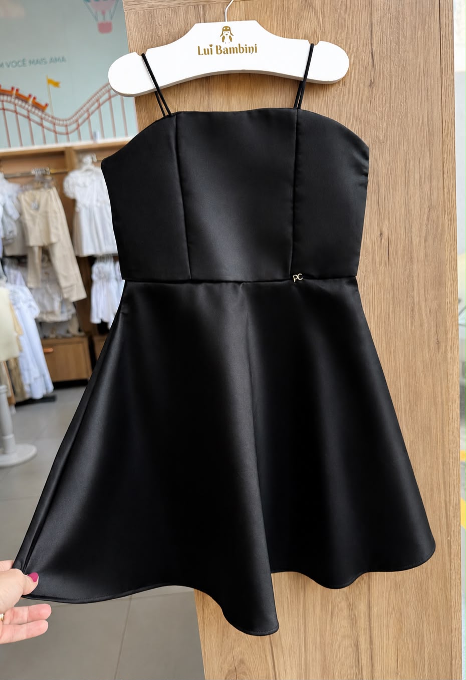 lbcor:Preto:019ffa51-a734-74e3-96df-5b21a751ec69.jpg