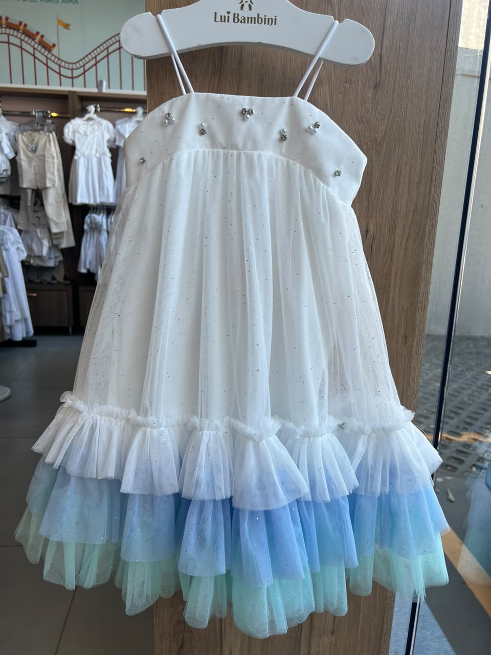 lbcor:BRANCO/AZUL:019ffa54-acbb-7493-9160-8c0081fa62f9.jpg
