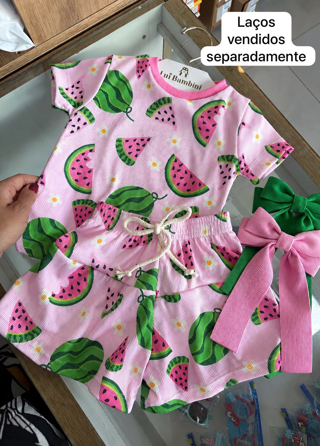 lbcor:ROSA/VERDE:01a0005c-e8d6-7551-9db4-5860600cd1d5.jpg