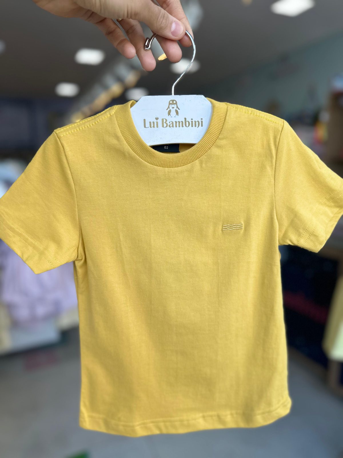 lbcor:Amarelo:01a00064-985c-7220-a073-258c7e972268.jpg