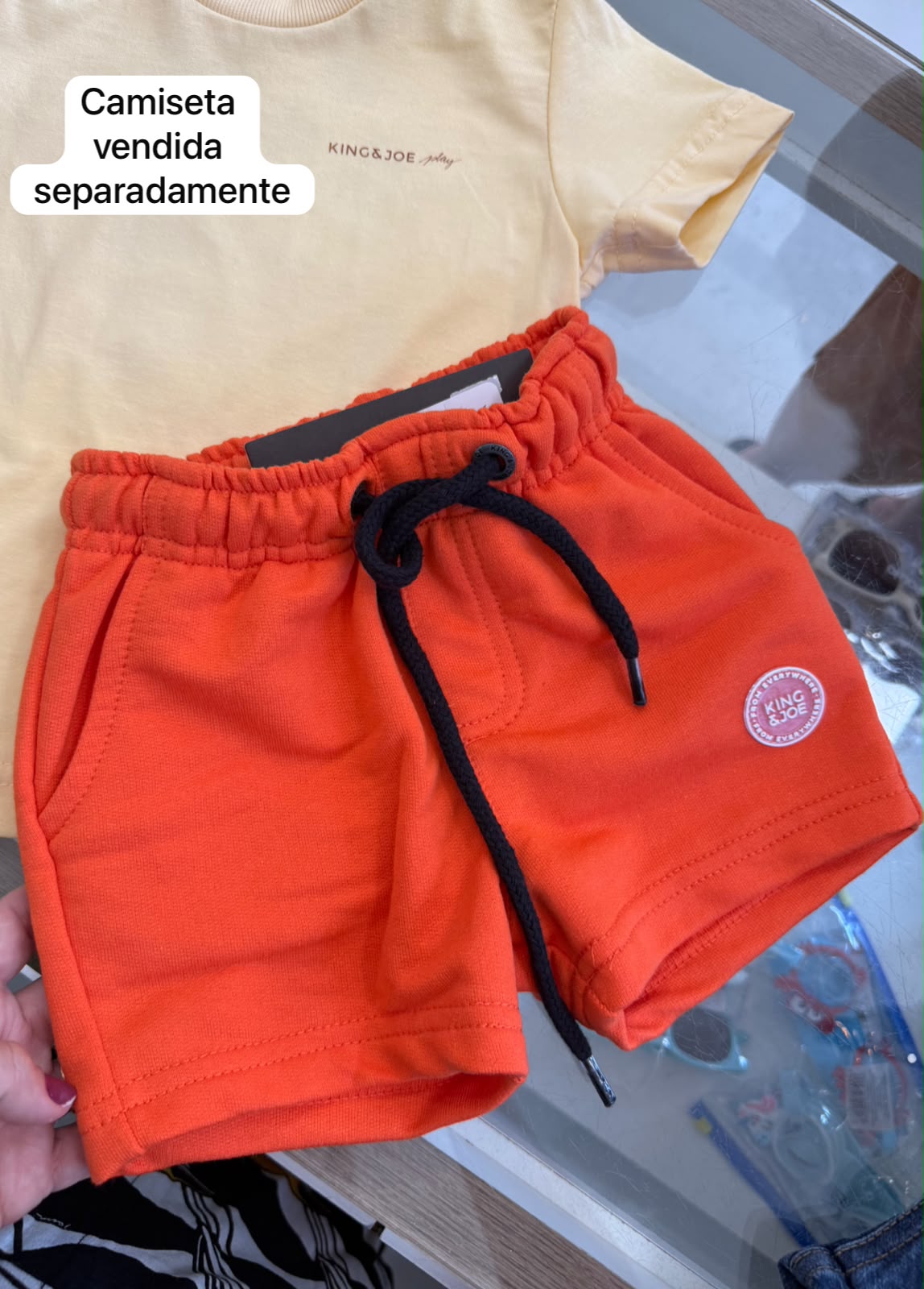lbcor:LARANJA:01a01507-3532-7c70-9961-fbd6a5ae06b6.jpg
