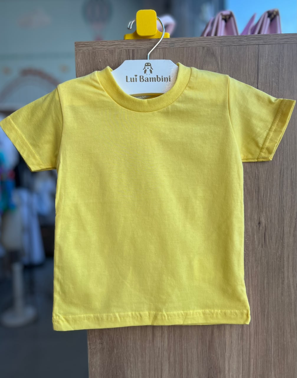 lbcor:Amarelo:01a01edf-0c7f-7830-93b0-dbd77d57ad47.jpg