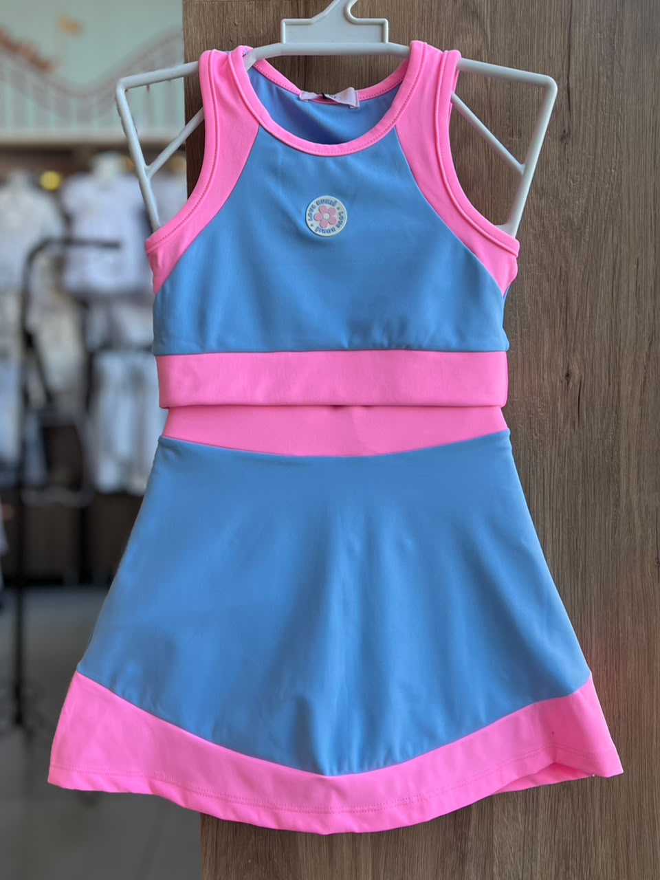 lbcor:AZUL/ROSA:01a024b2-e1f3-7711-88a8-63e51231e9da.jpg