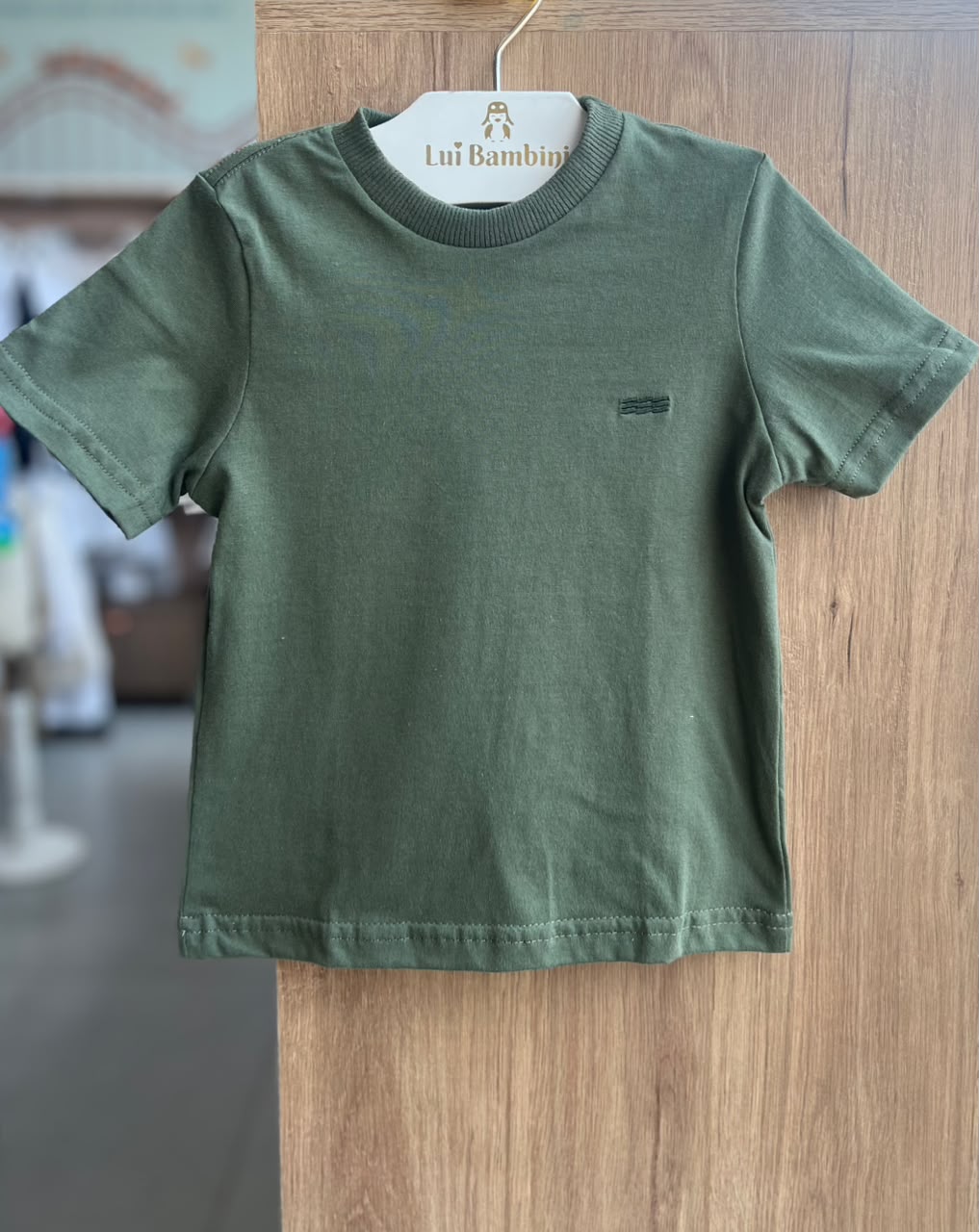lbcor:VERDE MILITAR:01a03955-7056-7f41-91d6-654502a9ae7f.jpg