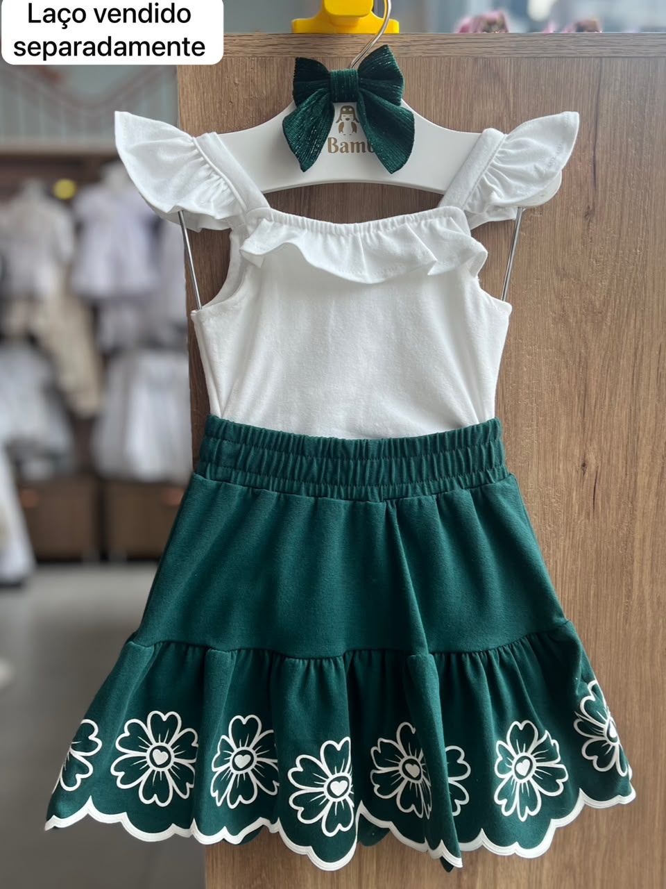 lbcor:BRANCO/VERDE:01a03f85-71b4-71b1-8382-f924341b39c2.jpg
