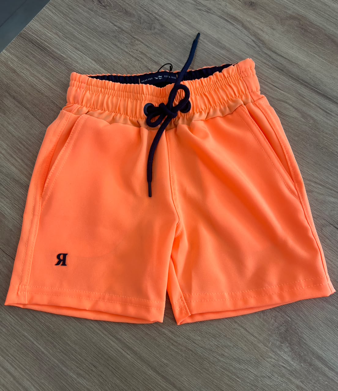 lbcor:LARANJA NEON:01a043ab-723d-75f1-b6e2-e5551e9f3eef.jpg