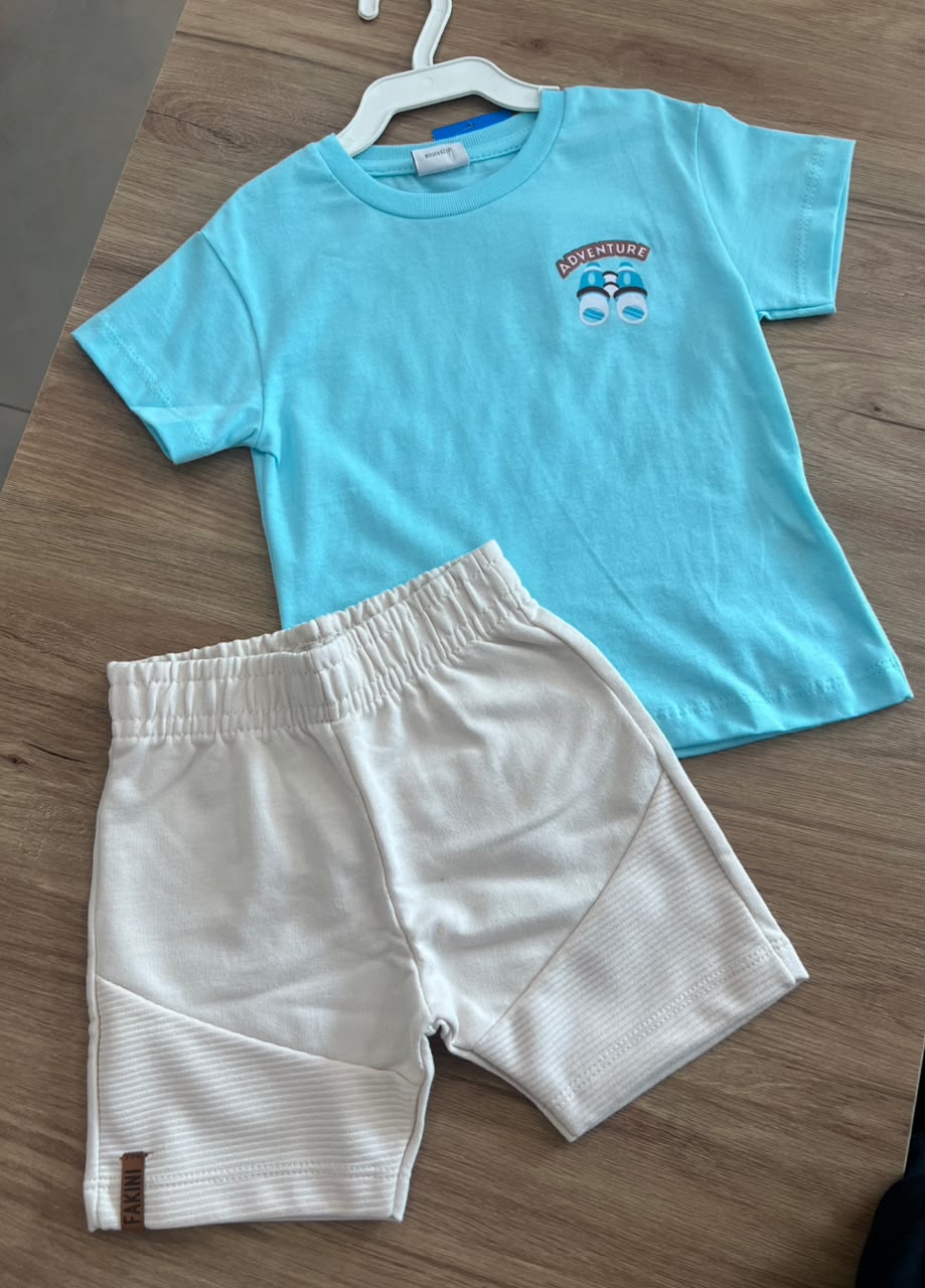 lbcor:Azul/Creme:01a043ac-66d1-7652-8a49-8ee6e2228141.jpg