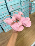 lbcor:Rosa:01a08275-5fd9-7b01-bd75-3162e85f76e0.jpg