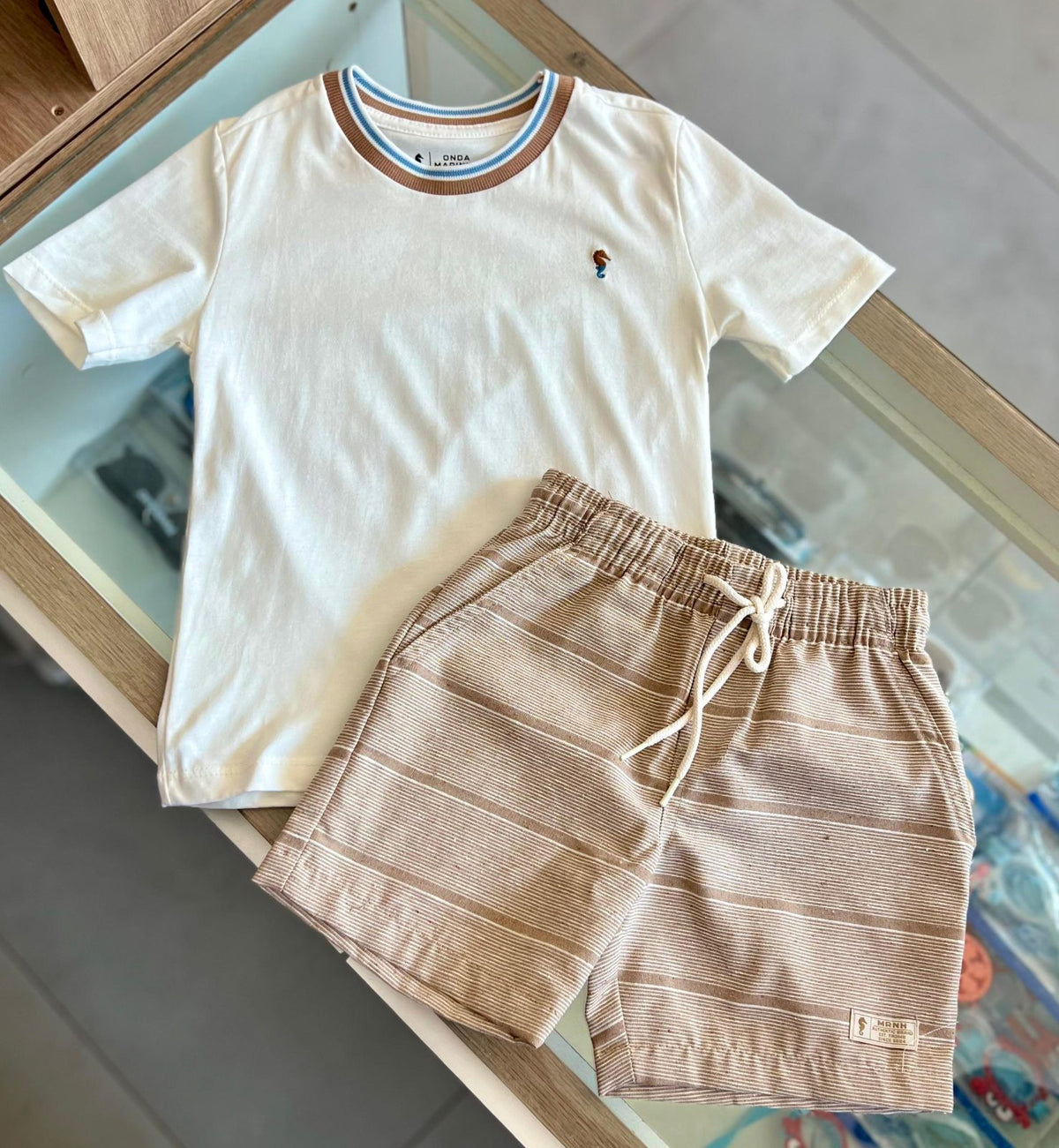 lbcor:CREME/BEGE:01a0827e-c50d-7401-943d-4fb188112ef7.jpg