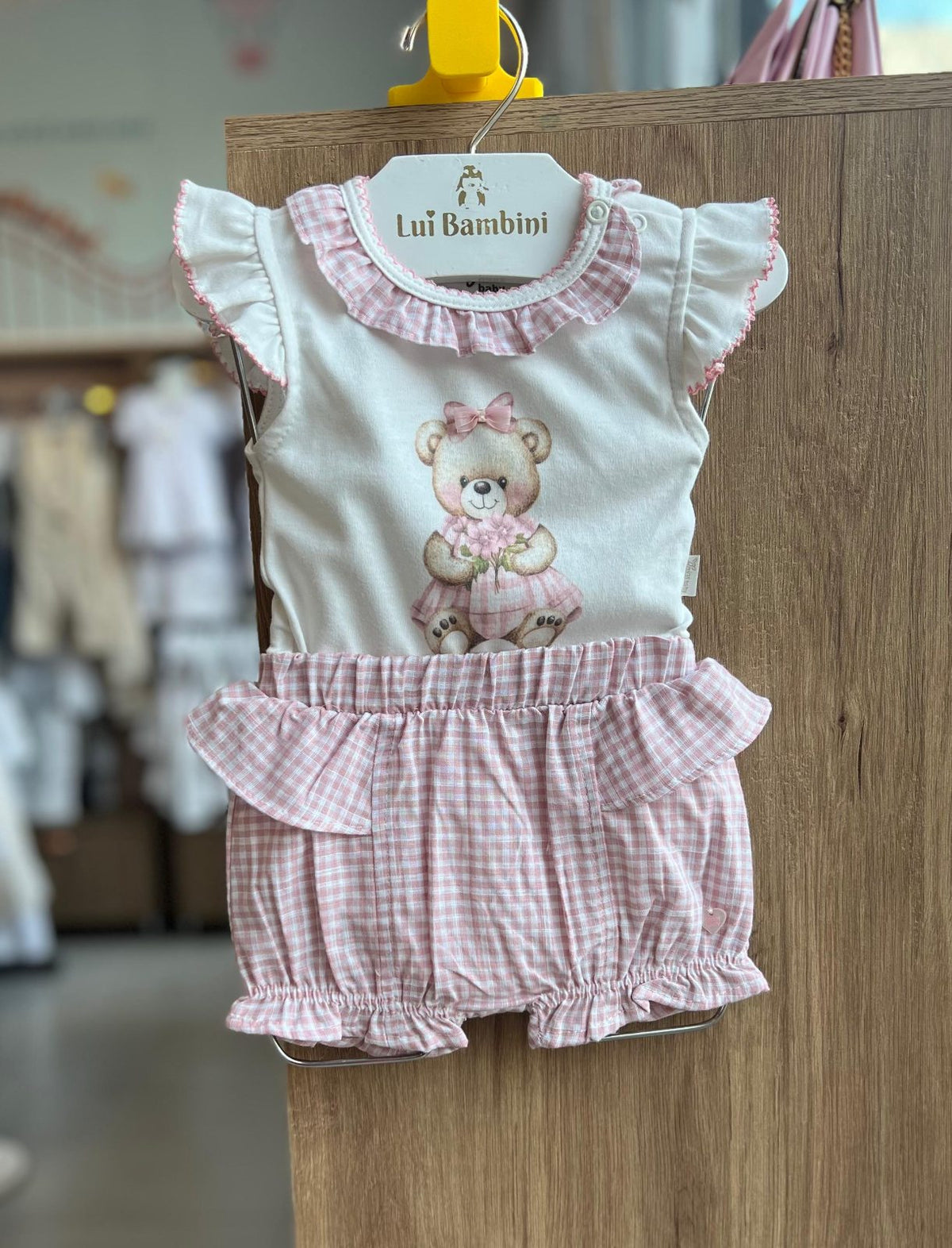lbcor:OFF/ROSA:01a08ce2-d6bd-70e0-9ac7-08e16776c5f5.jpg