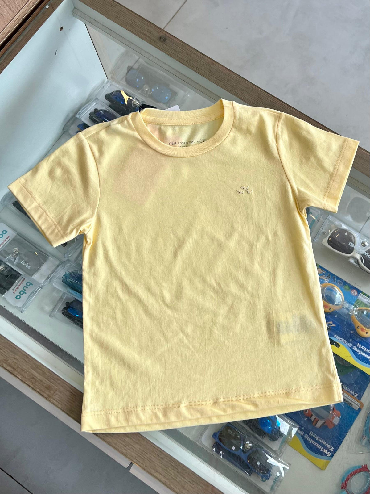 lbcor:Amarelo:01a0a0b0-1c35-75f2-9a7d-40dec52dd7dc.jpg