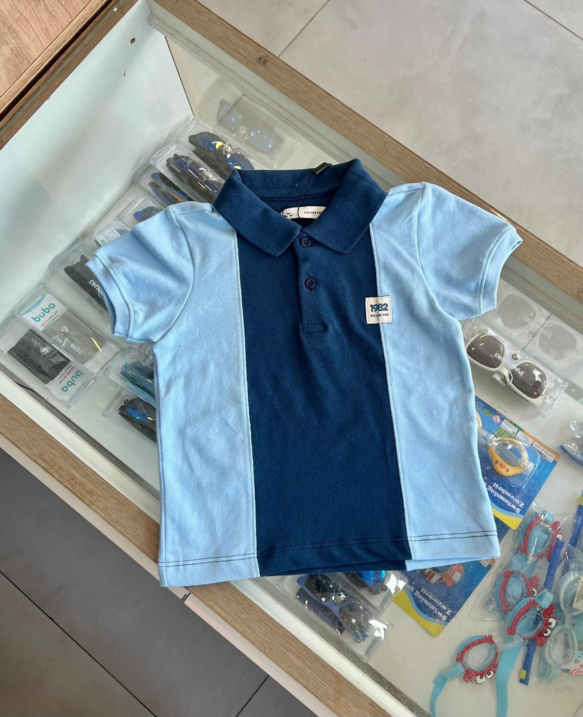 lbcor:AZUL/MARINHO:01a0a0b8-124b-78c3-b671-11d98881c6f9.jpg