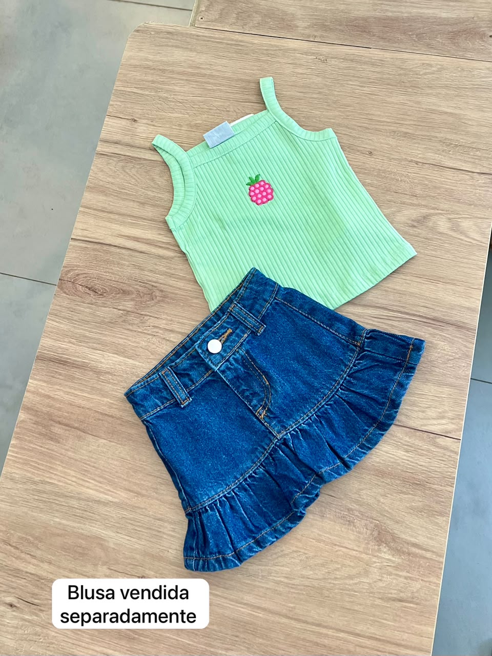 lbcor:JEANS ESCURO:01a0acde-9d49-7321-9c3b-30c2c7a8d8f7.jpg