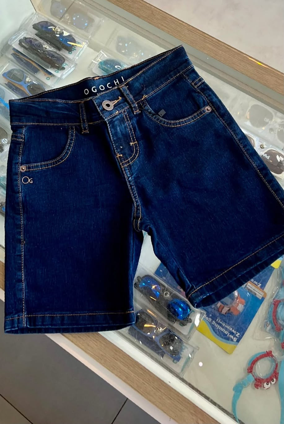 lbcor:Jeans Medio:01a0b9de-80c8-73c2-9e9d-ce35aa531b38.jpg