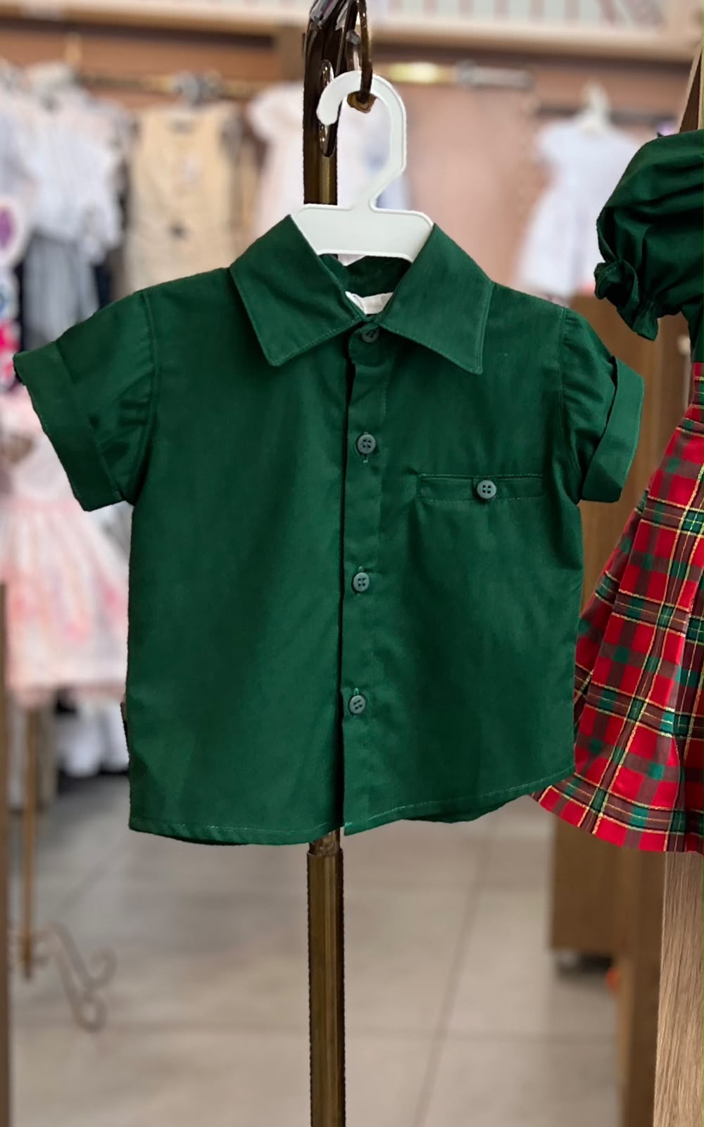 vitrinecor:VERDE BANDEIRA:01a0fcc5-d8e3-7712-8fcc-ef6402ab695e.jpg