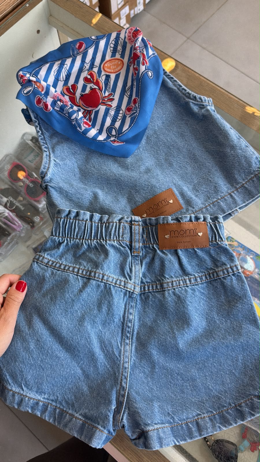 vitrinecor:JEANS CLARO:01a0fccd-d0cd-7b01-a092-51328e28b8f6.jpg