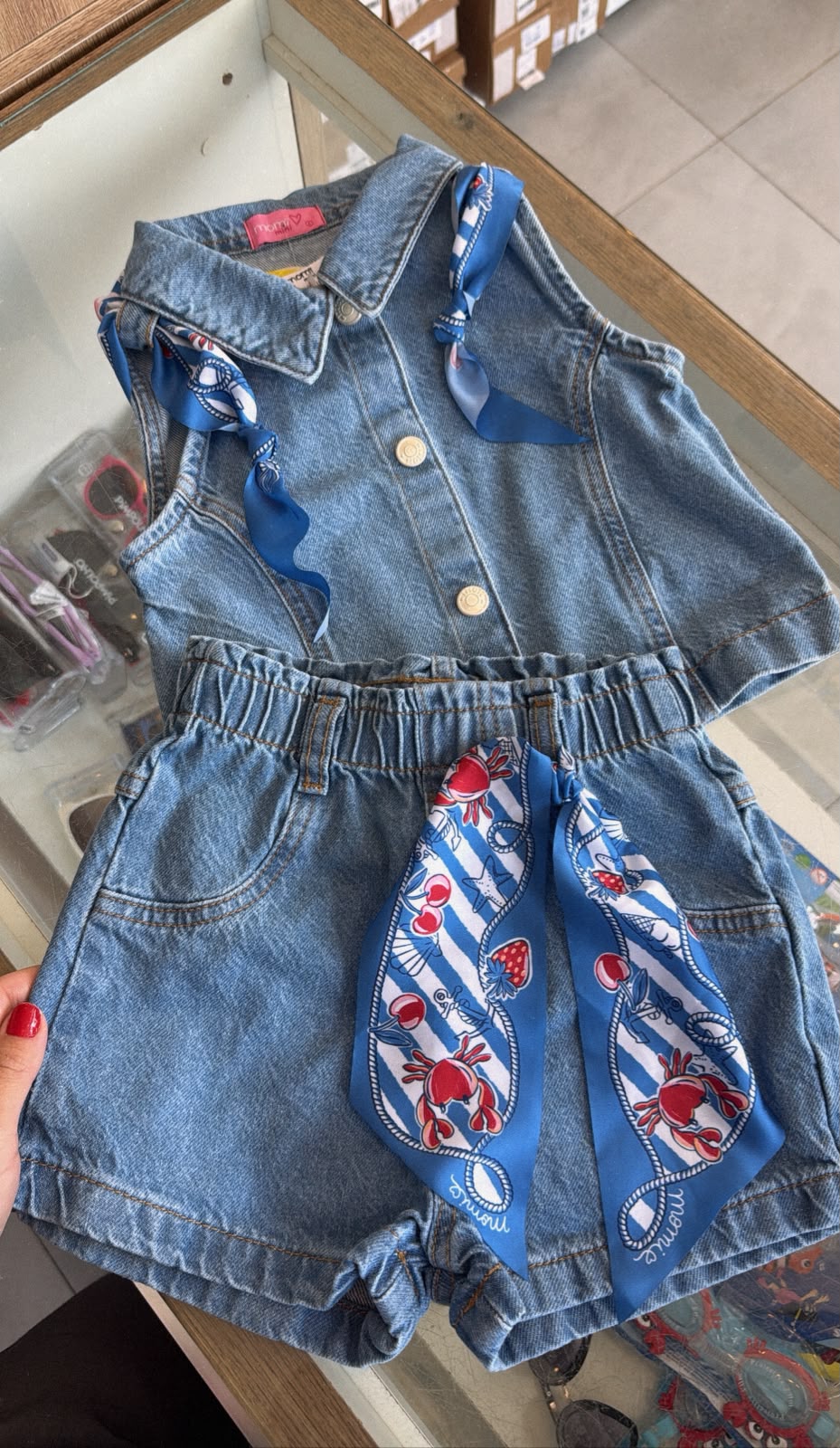 vitrinecor:JEANS CLARO:01a0fccd-d8fb-7db3-9922-3afe8a7dd588.jpg