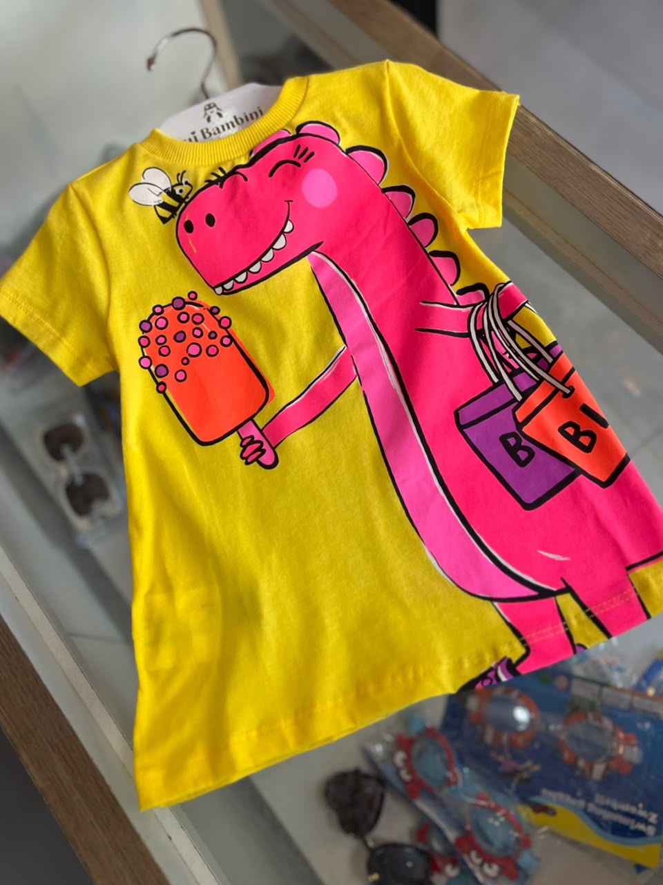 vitrinecor:Amarelo:01a0fce7-1436-7653-9dc5-fb0e7826ddd7.jpg