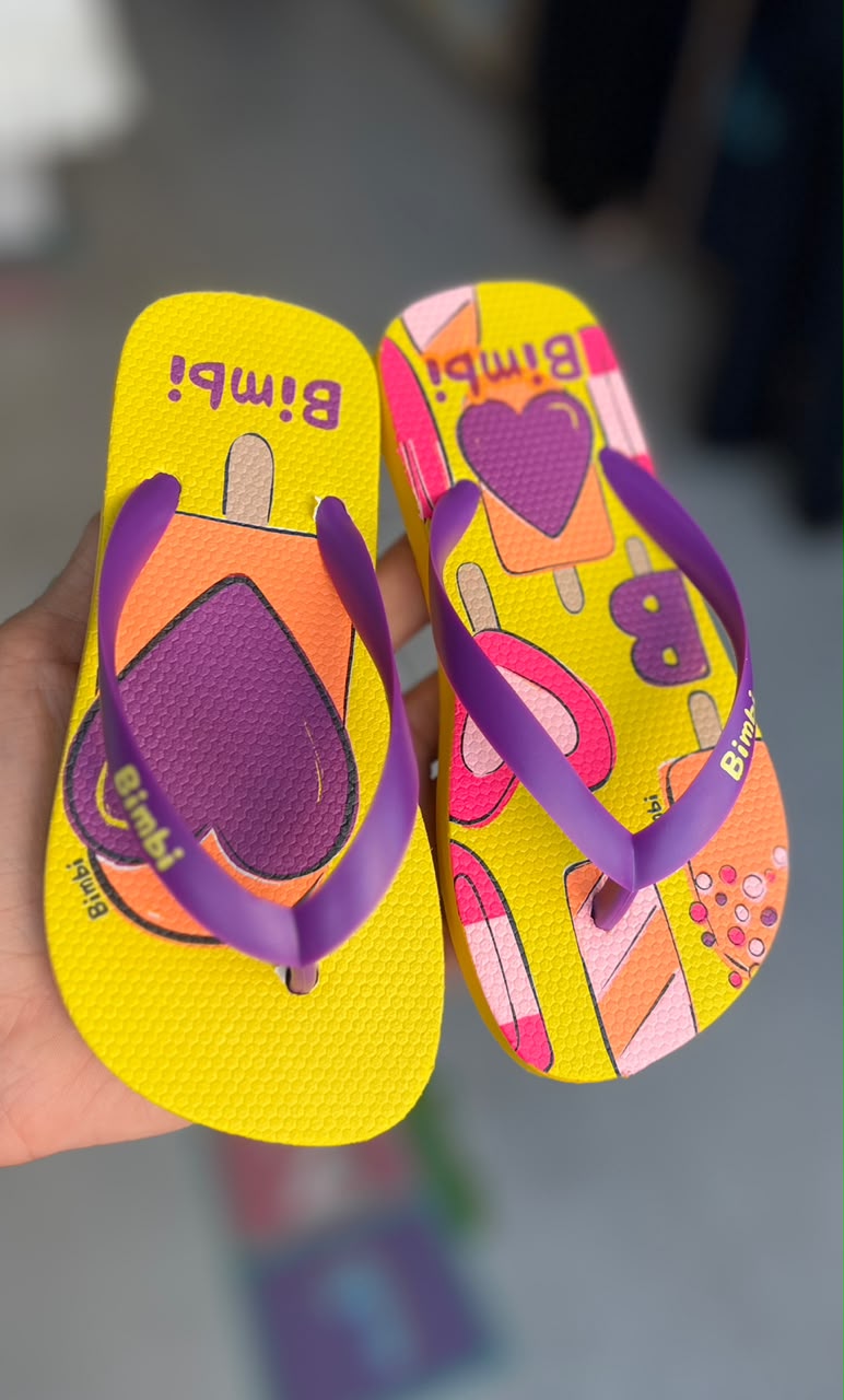 vitrinecor:Amarelo:01a0fce8-a150-77f2-b90f-53416d075219.jpg