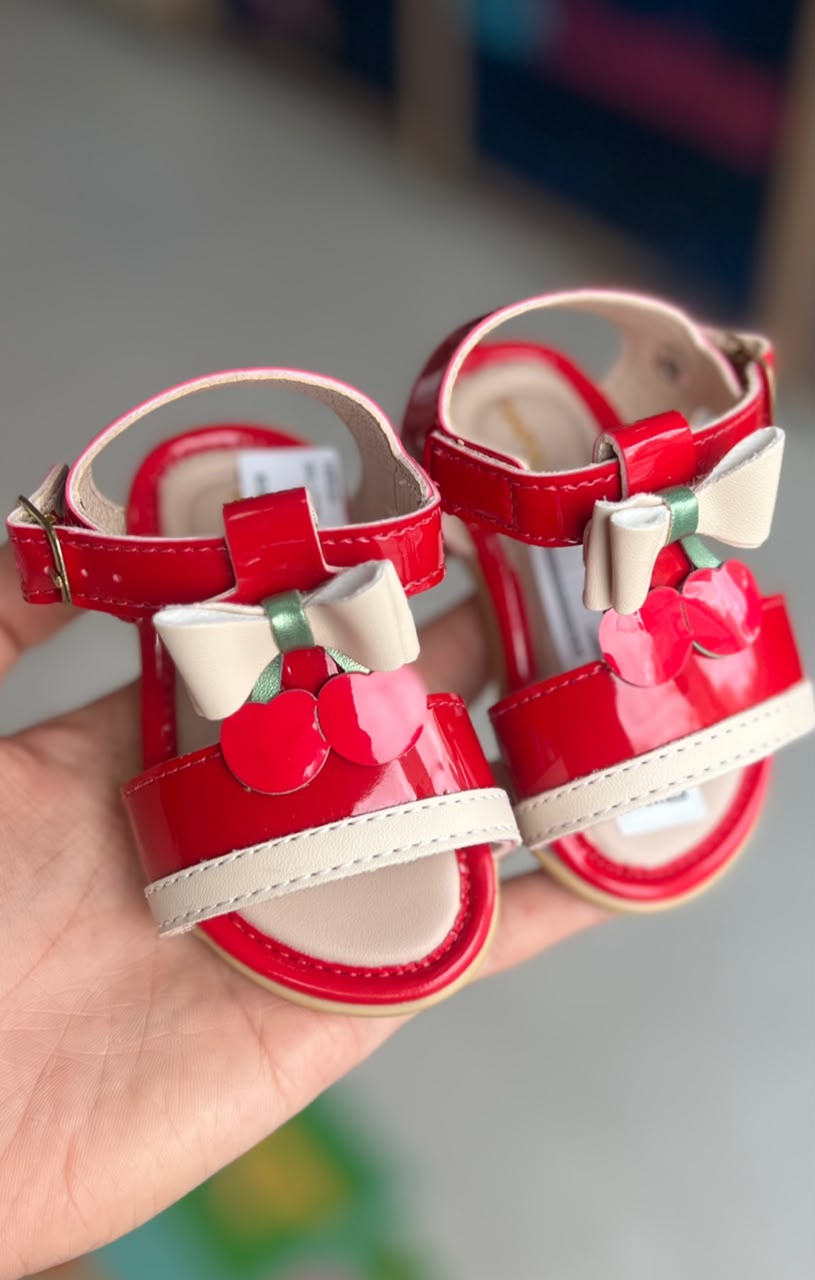 vitrinecor:Vermelho:01a1179a-68d5-7ce2-9321-e68bdb93be98.jpg