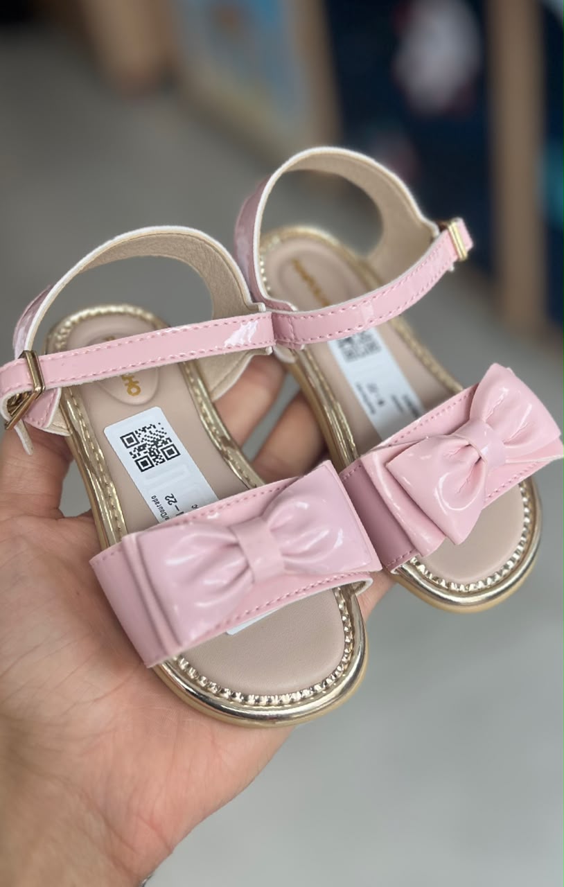 vitrinecor:Rosa/Dourado:01a1179d-e97c-74c3-8e62-191b82296571.jpg