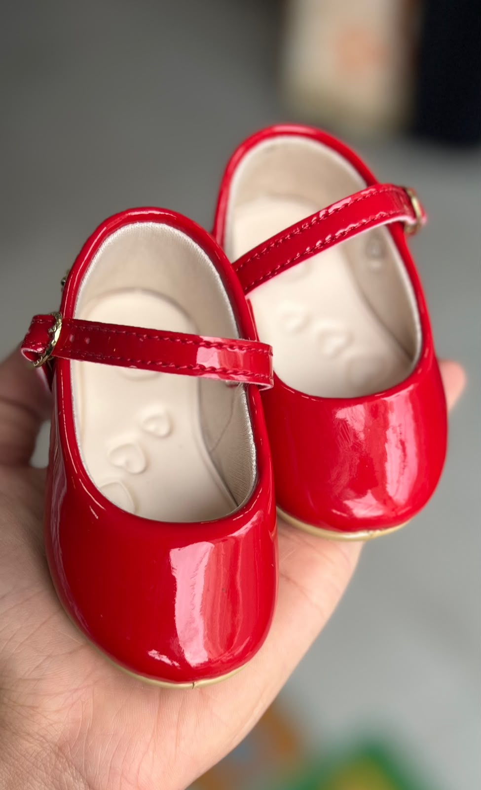 vitrinecor:Vermelho:01a117a4-151e-7d11-9297-f0663b28570a.jpg