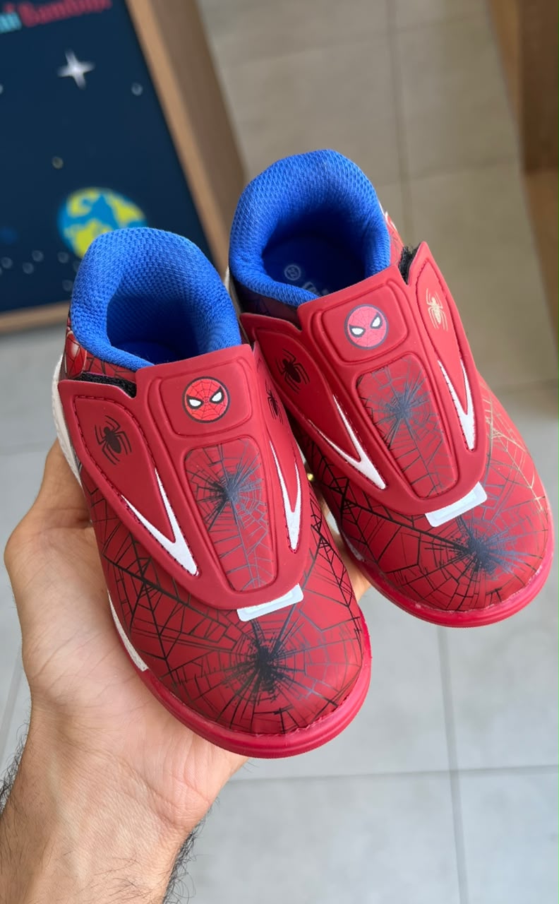 vitrinecor:VERMELHO/AZUL:01a120c2-2533-7410-aef1-bba32fb5a711.jpg