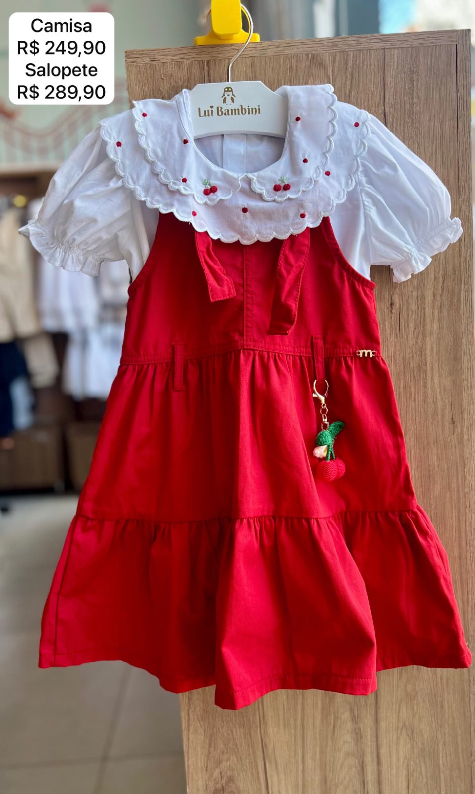 vitrinecor:Vermelho:01a12172-ba1b-7d62-ae89-7e1d08623109.jpg