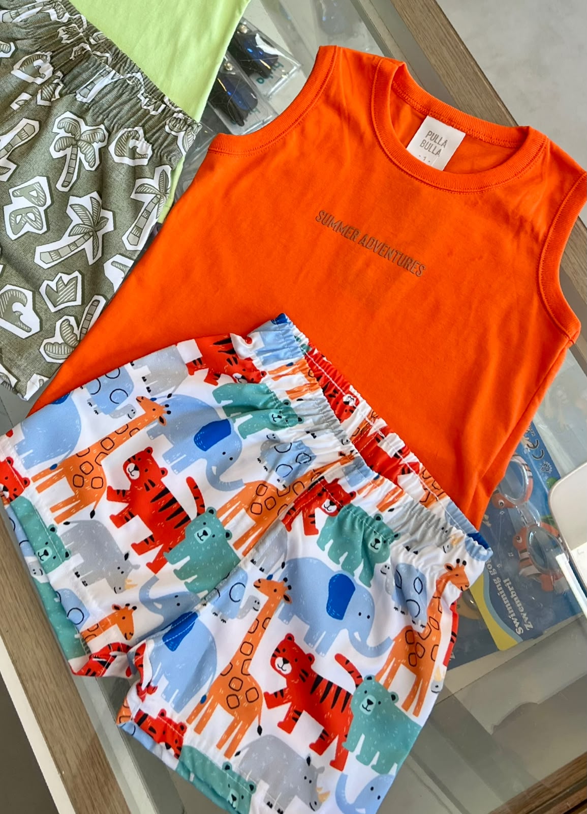 vitrinecor:LARANJA/BRANCO:01a155c5-d5dc-73b3-87ec-d4e4f01bb870.jpg