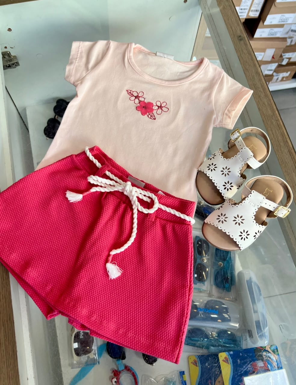 vitrinecor:ROSA/PINK:01a155e2-6cec-7fe2-8ee4-f42a7c7c5819.jpg