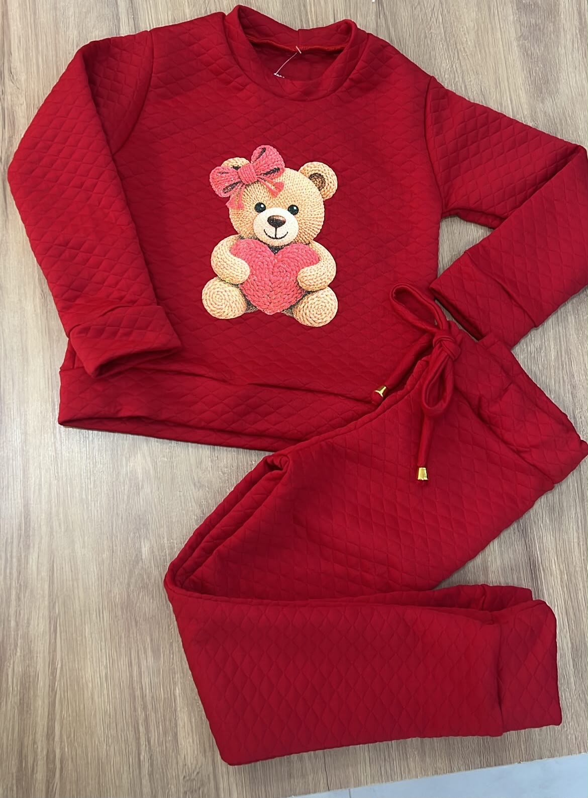 vitrinecor:Vermelho:01a16a2b-d9aa-77e2-9c2b-b2325032a749.jpg