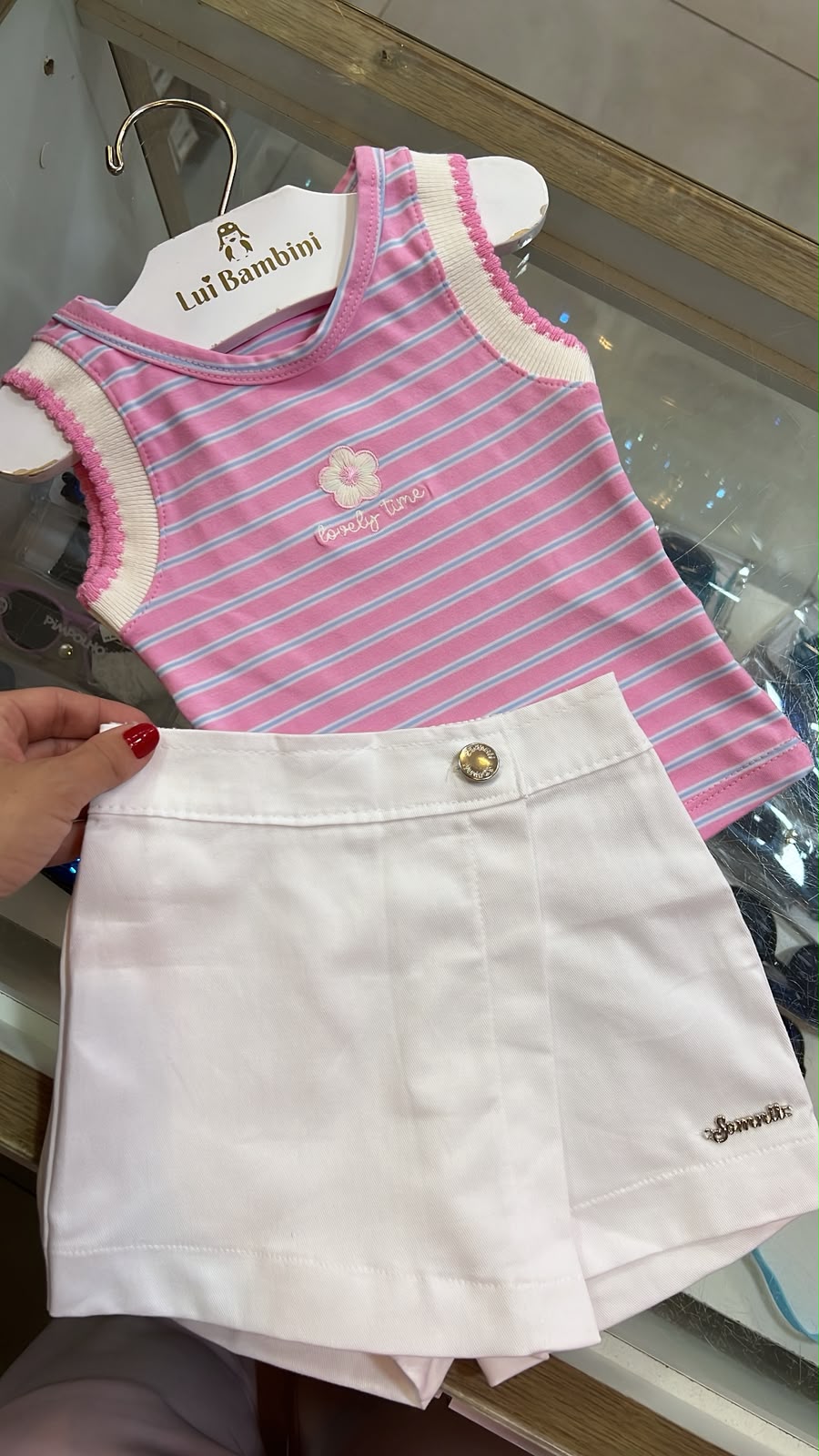 vitrinecor:ROSA/BRANCO:01a183bc-ee96-7d32-93b6-df69b8afb7c4.jpg