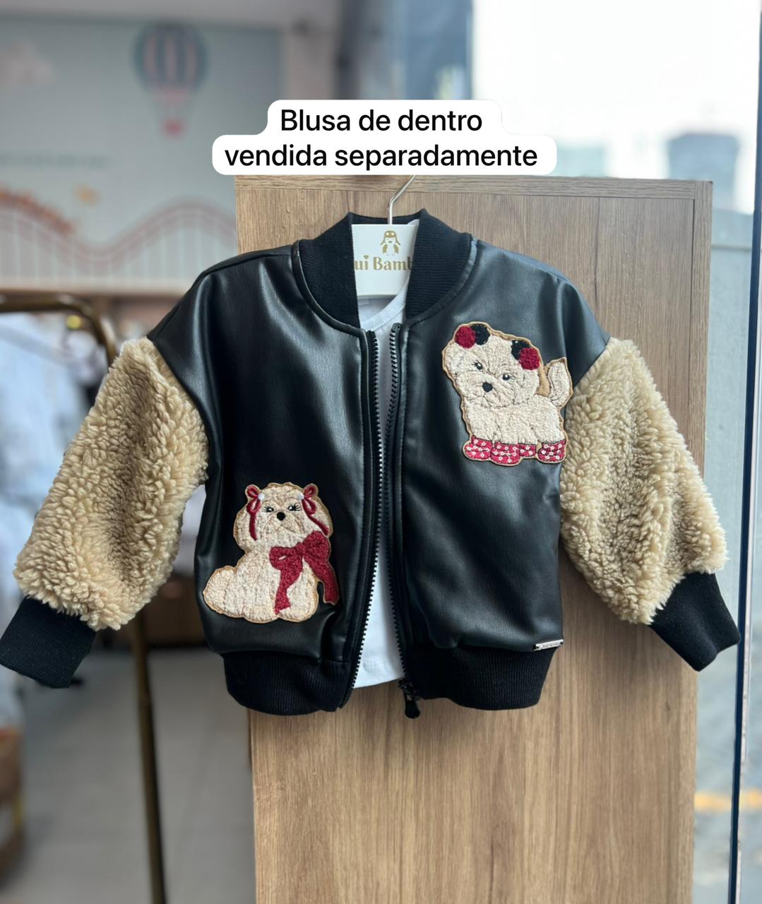 JAQUETA MANGA LONGA PELE CARNEIRINHO PATCH CACHORRO DOG CIRRE ZÍPER MENINA PITUCHINHUS - PRETO