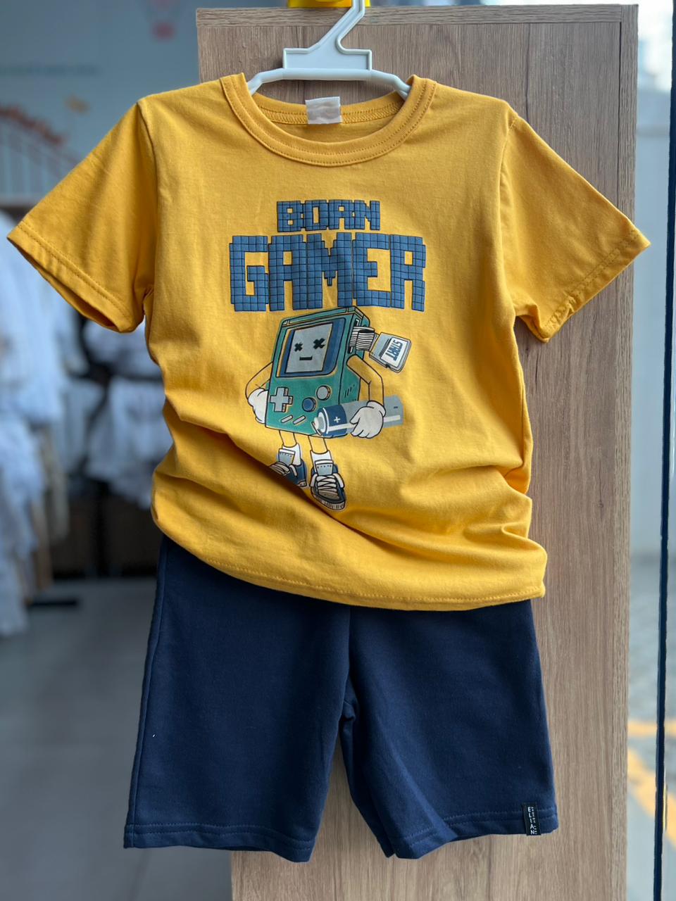 CONJUNTO CAMISETA MMANGA CURTA BORN GAME E BERMUDA MENINO ELIAN - LARANJA/MARINHO