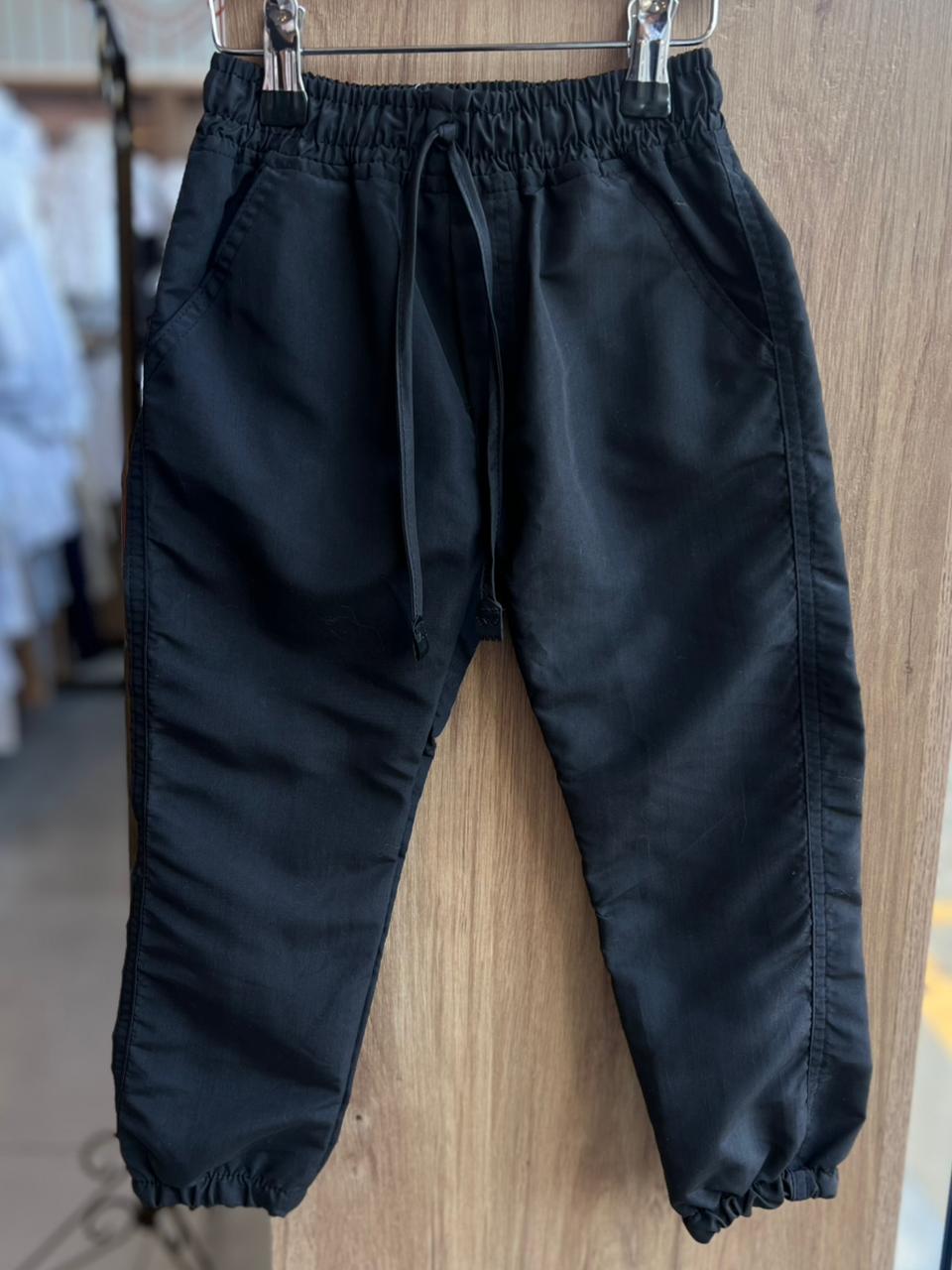 CALÇA JOGGER TECTEL MICROFIBRA CORTA VENTO COM BOLSO E CORDÃO MENINO ANJOS BABY - PRETO