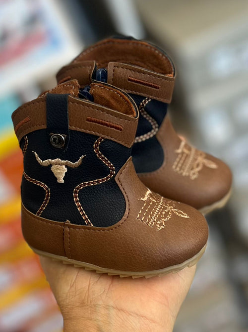 BOTA TEXANA BEBÊ BORDADO TOURO RELEVO ZÍPER COWBOY MENINO XUÁ XUÁ - MARINHO/MARROM
