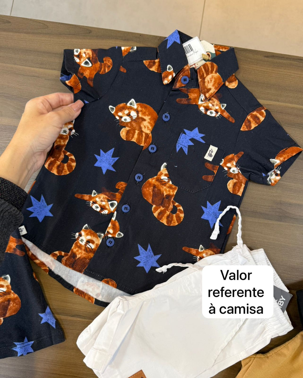 CAMISA MANGA CURTA BOLSO BOTÕES PANDA VERMELHO ESTRELAS MENINO THE MINI FOREST - PRETO