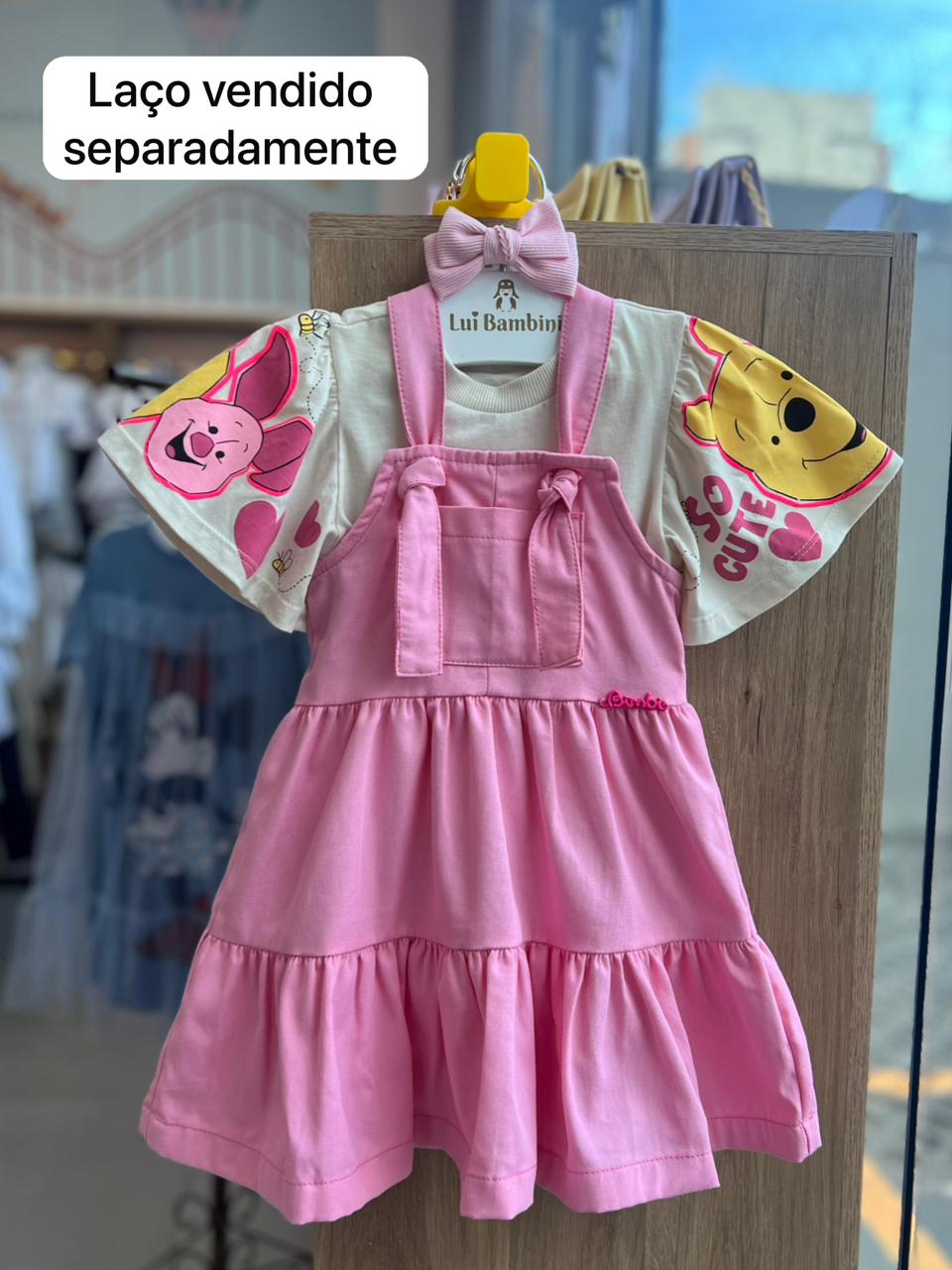 CONJUNTO BLUSA MANGA CURTA URSINHO POOH E LEITÃO E JARDINEIRA ALÇA MENINA BIMBI - BEGE/ROSA