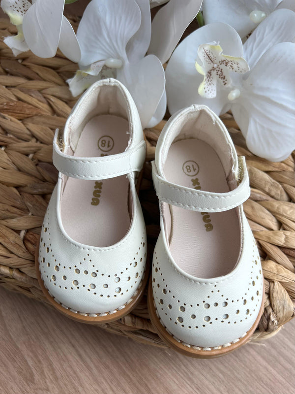SAPATO SAPATILHA ALÇA VELCRO BABADO MENINA XUA XUA