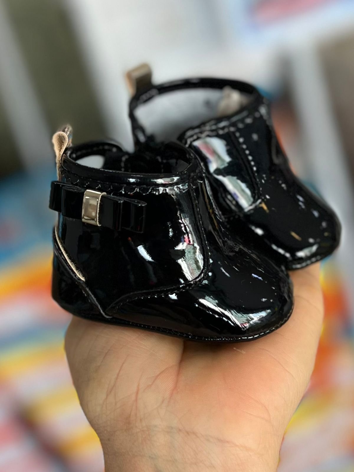 BOTA ZÍPER LAÇO LATERAL VERNIZ BABADO MENINA PIMPOLHO - PRETO