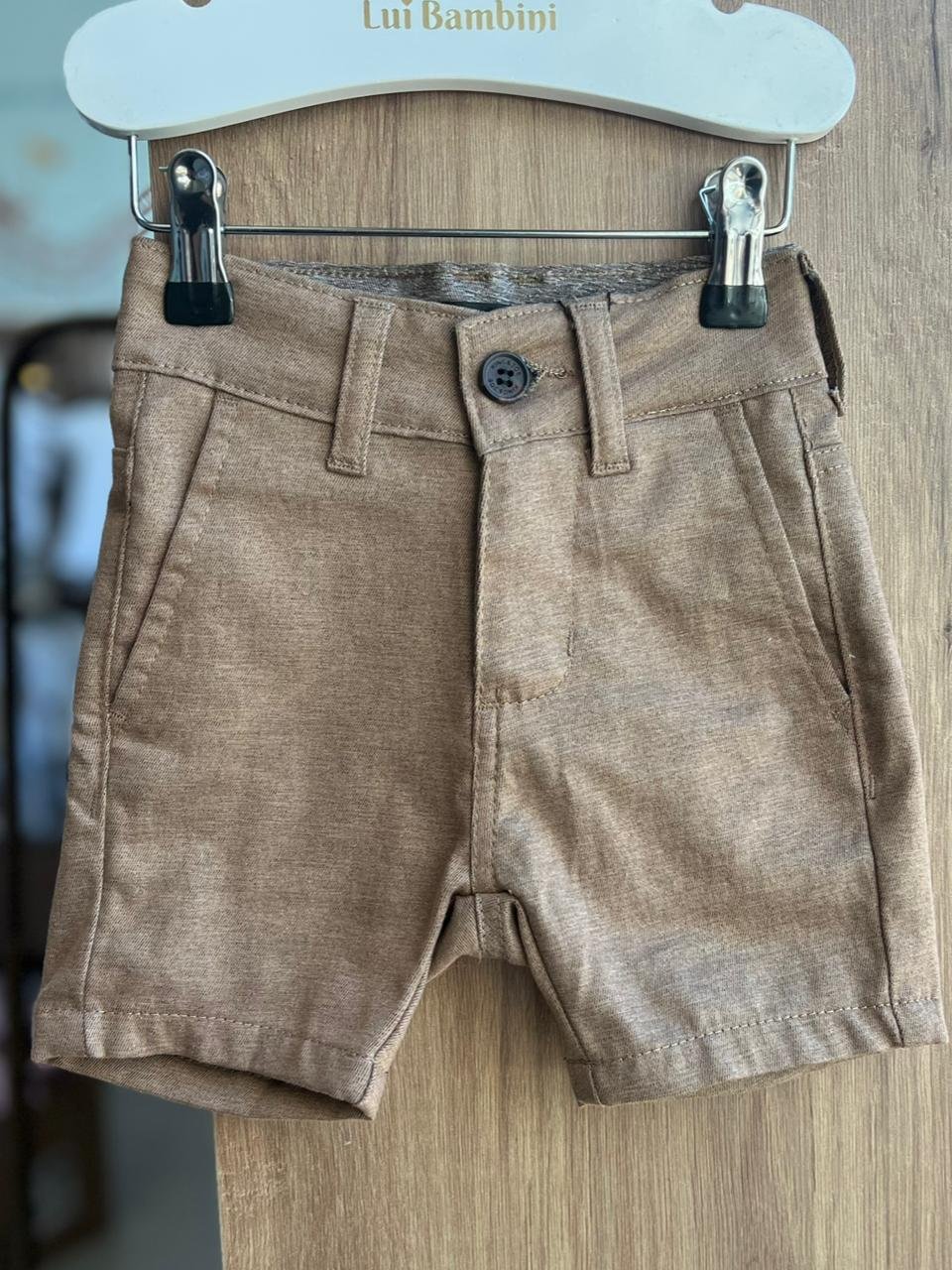 BERMUDA CASUAL MELANGE TWILL SLIM BOLO FACA AJUSTE INTERNO MENINO KING&JOE - CARAMELO