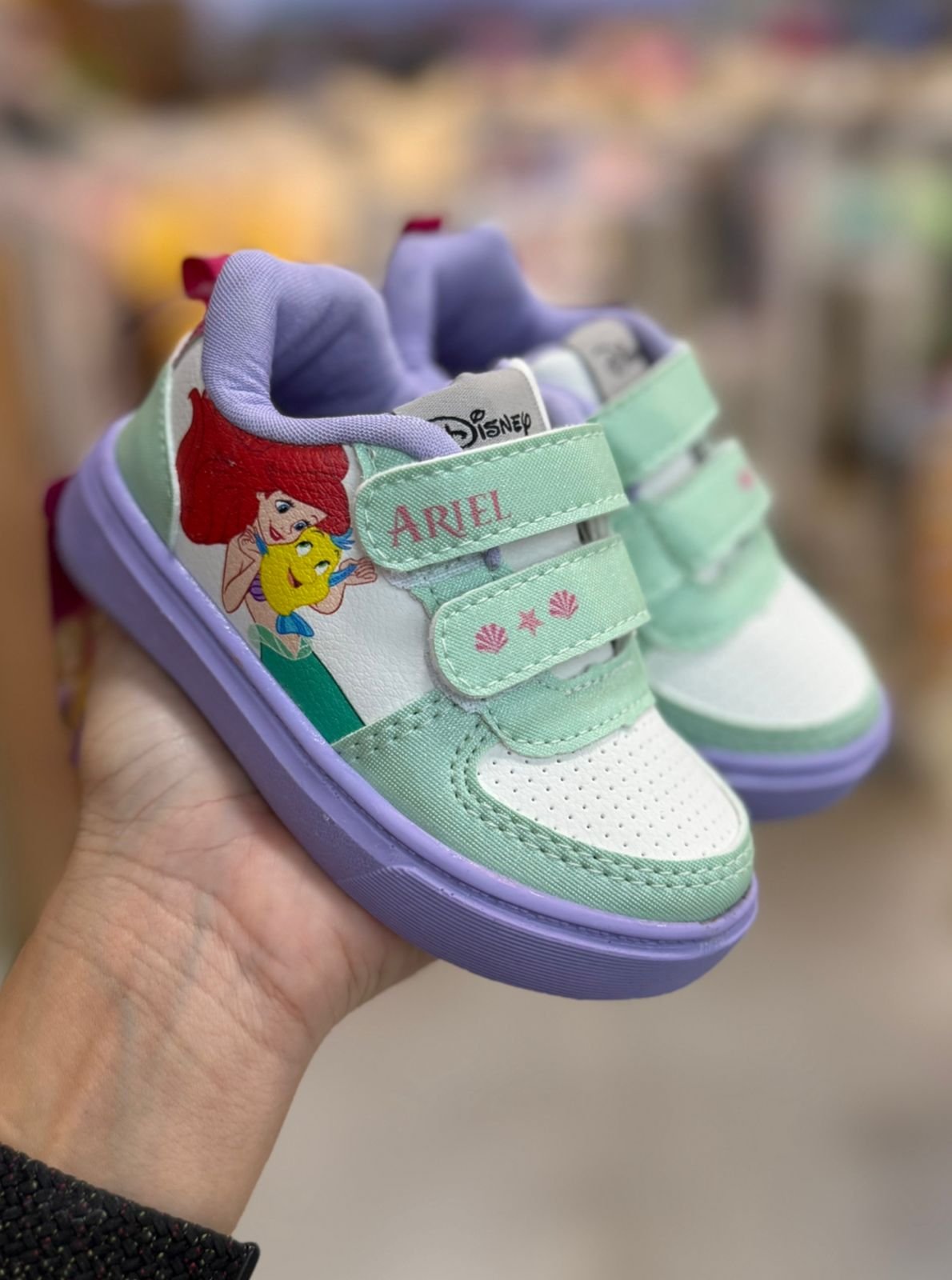 TÊNIS VELCRO DUPLO FUROS ARIEL PRINCESA SEREIA MENINA DYAN - BRANCO/VERDE ÁGUA